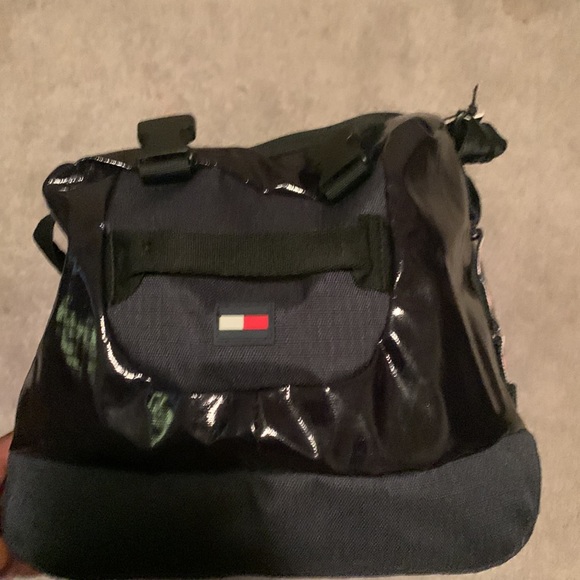 Tommy Hilfiger duffle bag - Picture 5 of 6